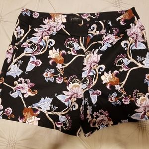 White House Black Market 5" floral shorts